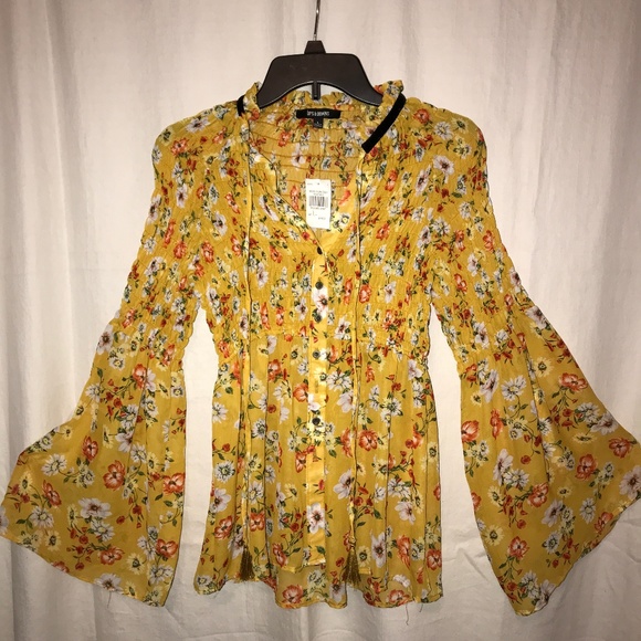 UPs & Downs Tops - Ups & Downs Floral Blouse  -L - NWT